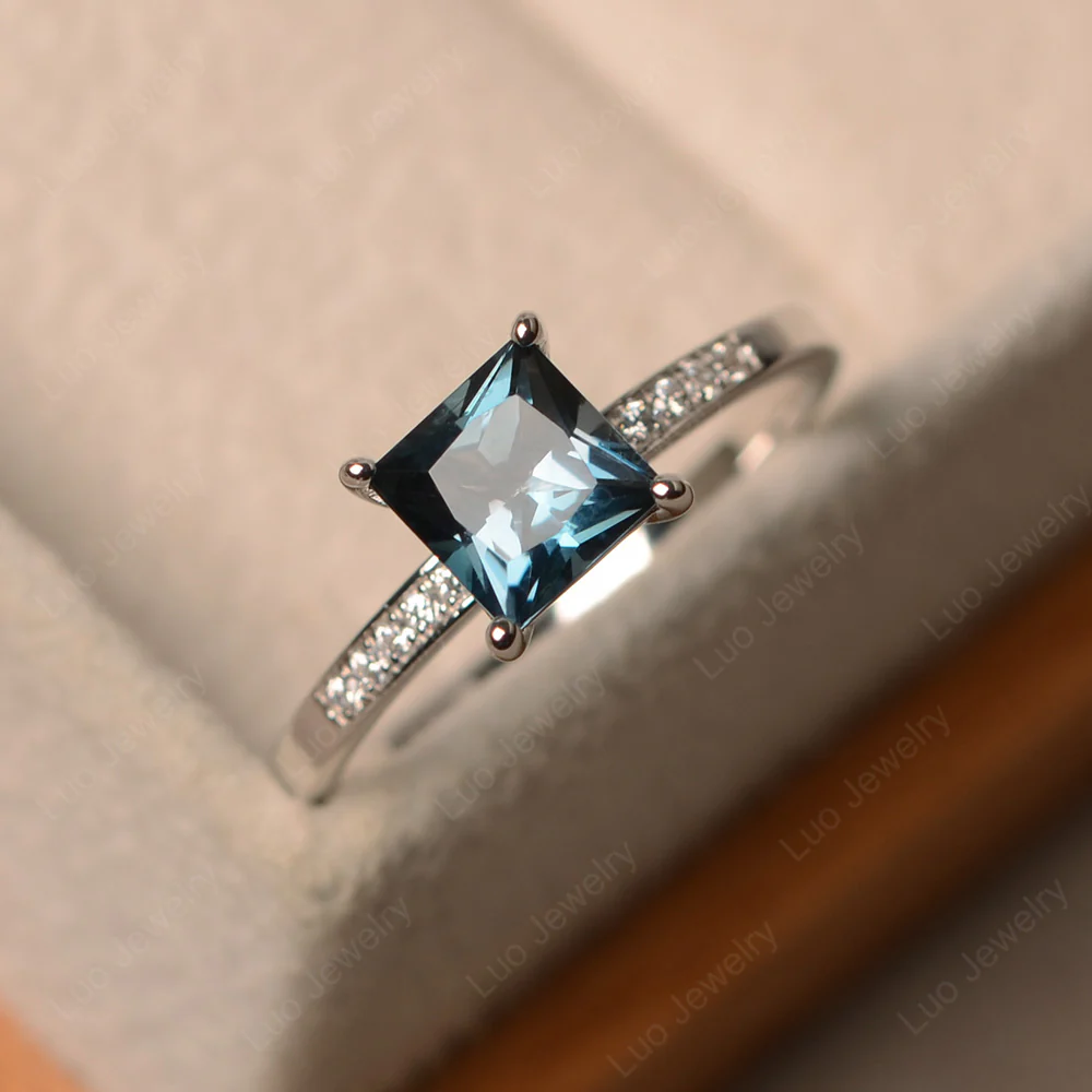 Simple Princess Cut London Blue Topaz Ring - Image 4