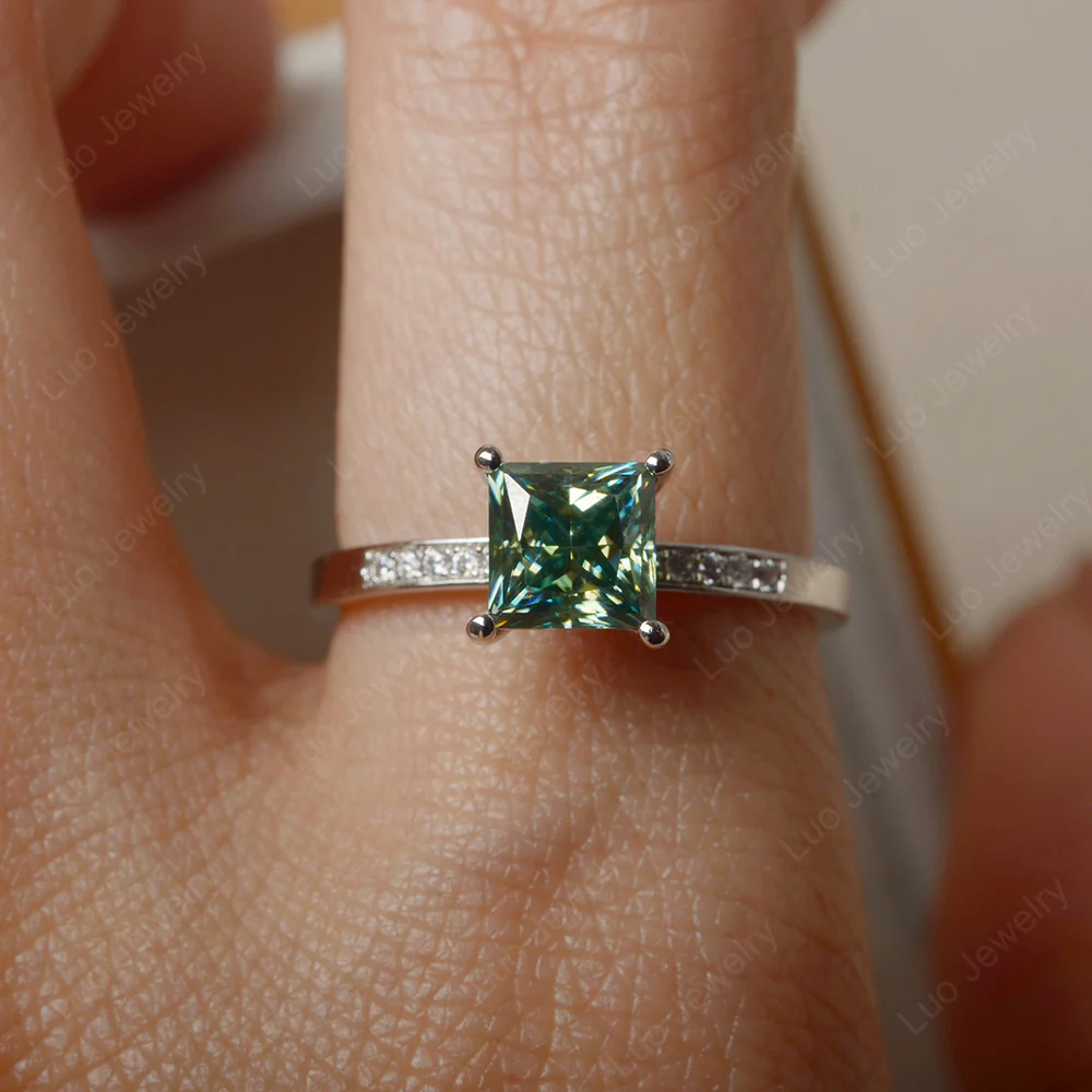 Simple Princess Cut Green Moissanite Ring - Image 4