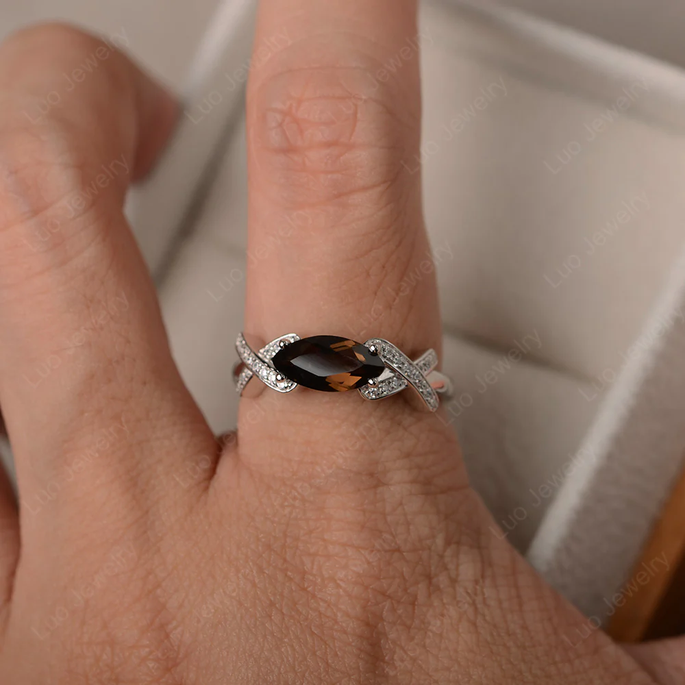 Smoky Quartz East West Criss Cross Ring - Image 4