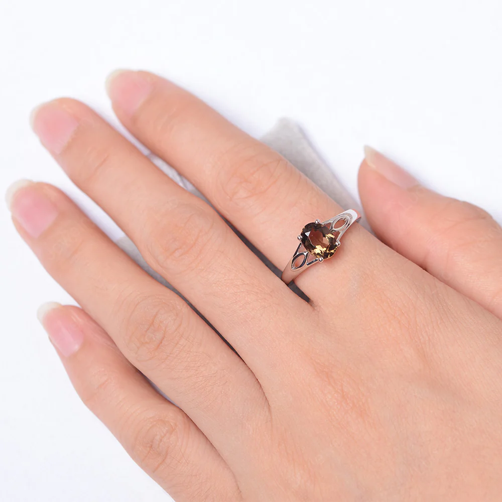 Oval Smoky Quartz Solitaire Split Shank Ring - Image 4