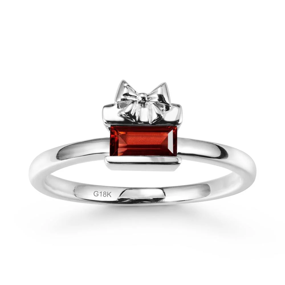 Solitaire Bow Knot Garnet Ring - Image 6
