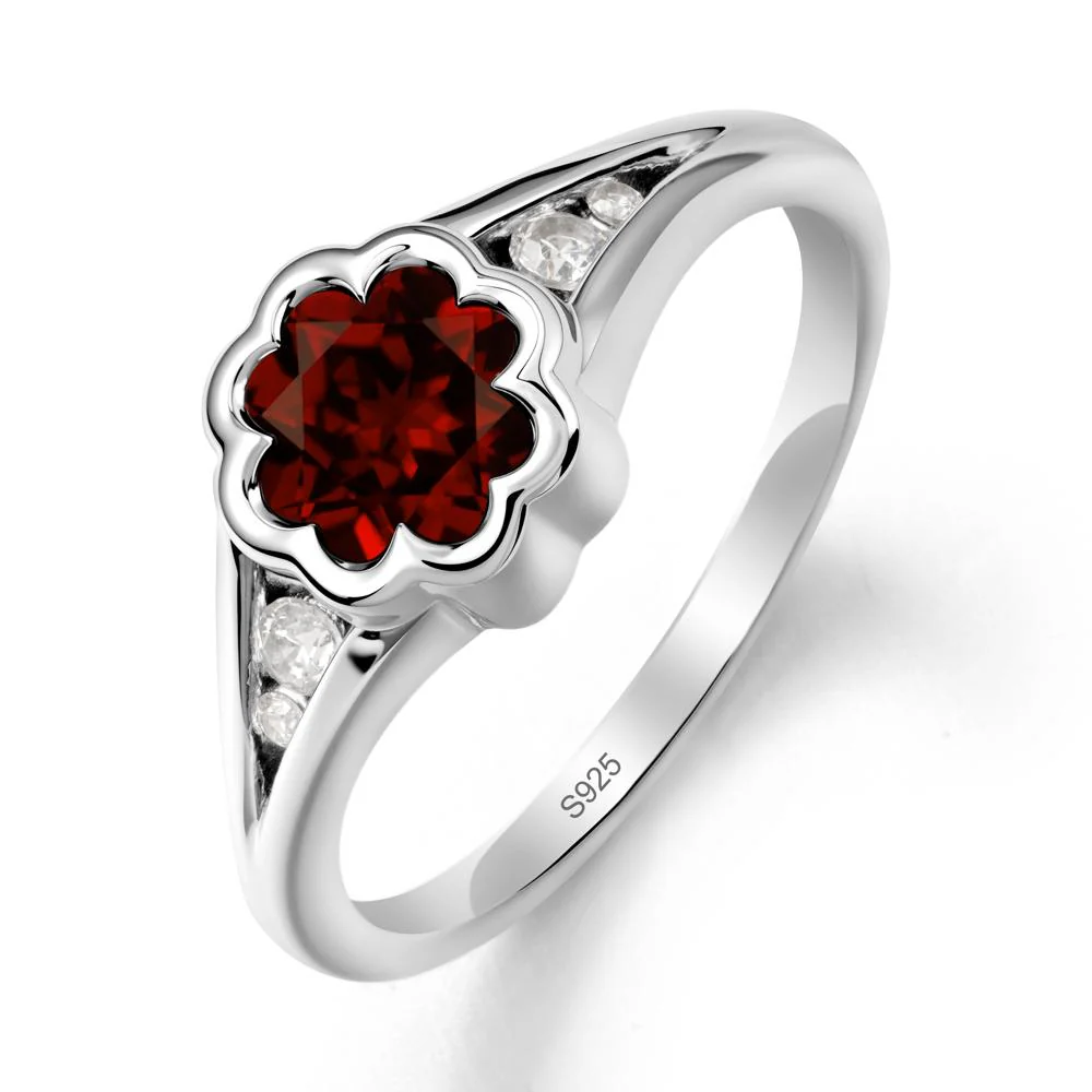 Split Band Flower Shaped Garnet Ring - Image 9
