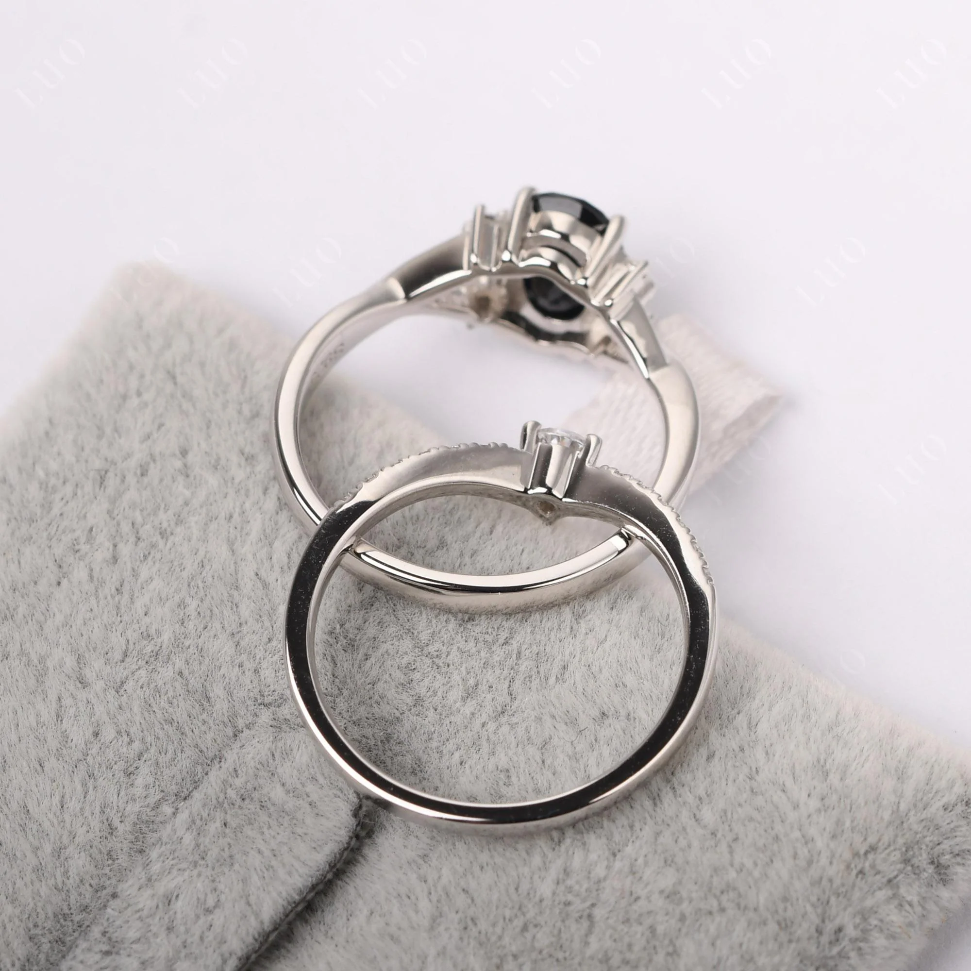Oval Black Spinel Wedding Ring Set - Image 31