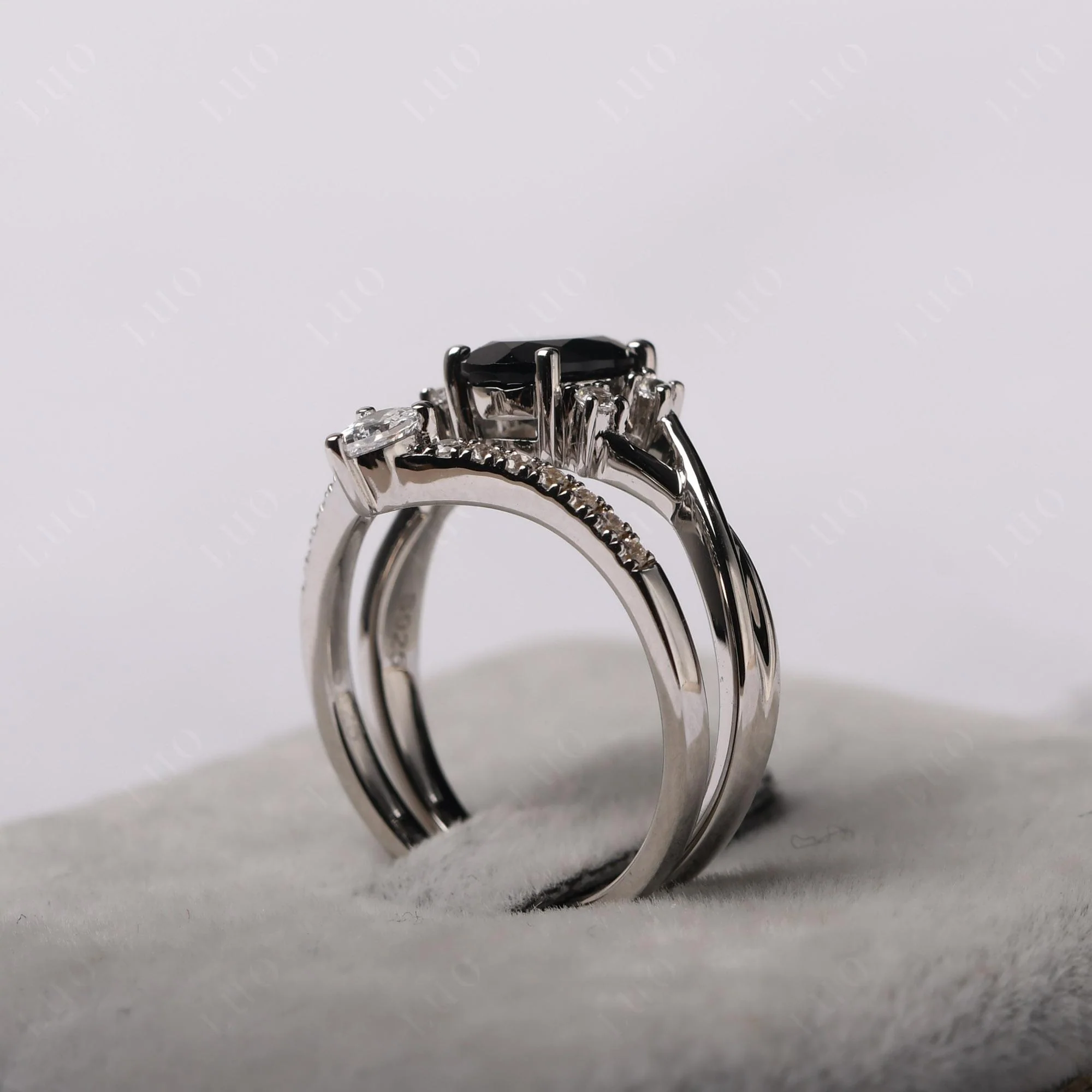 Oval Black Spinel Wedding Ring Set - Image 32