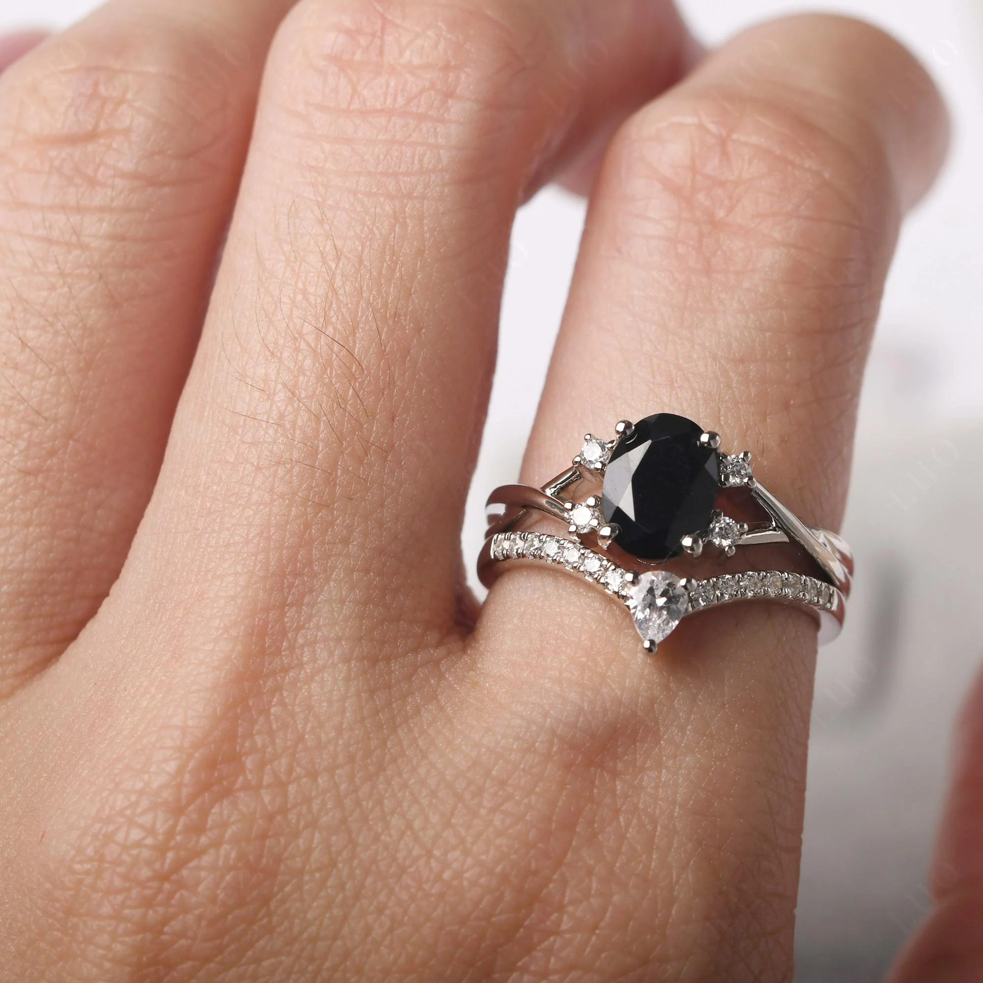 Oval Black Spinel Wedding Ring Set - Image 33
