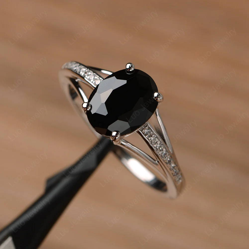 Split Shank Black Spinel Oval Engagement Ring - Image 2