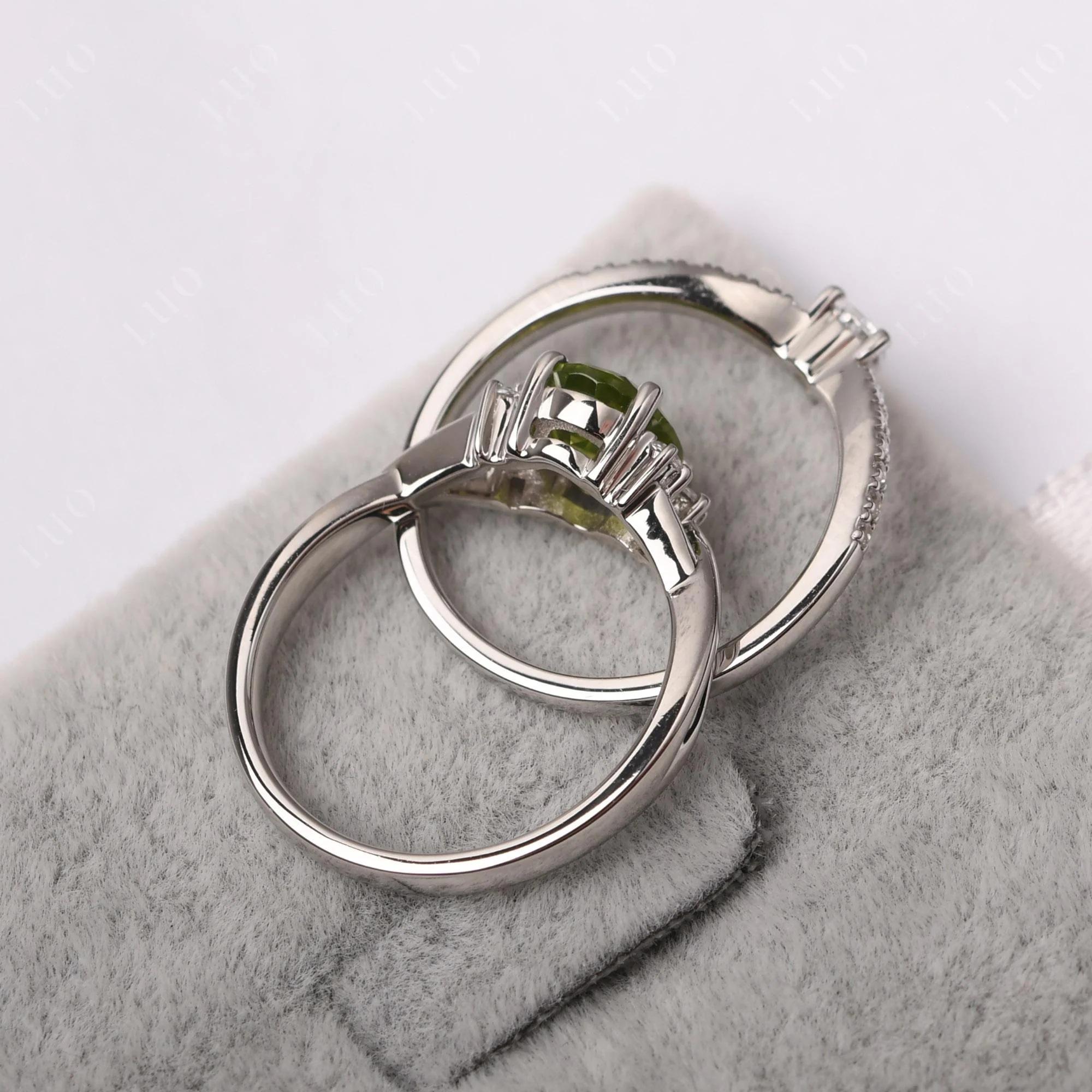 Oval Peridot Wedding Ring Set - Image 31