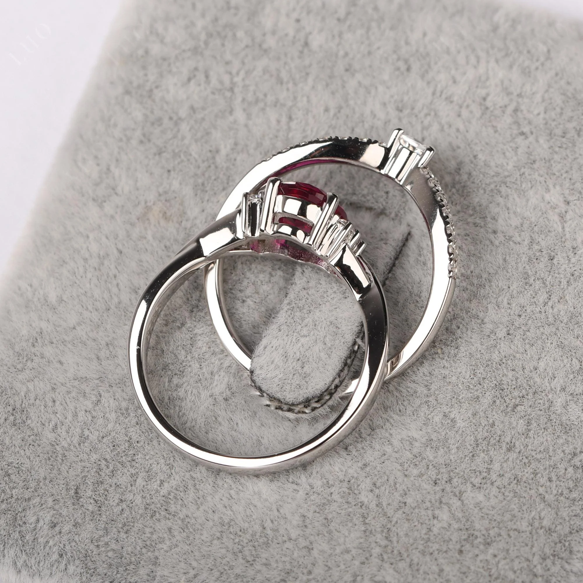Oval Ruby Wedding Ring Set - Image 31