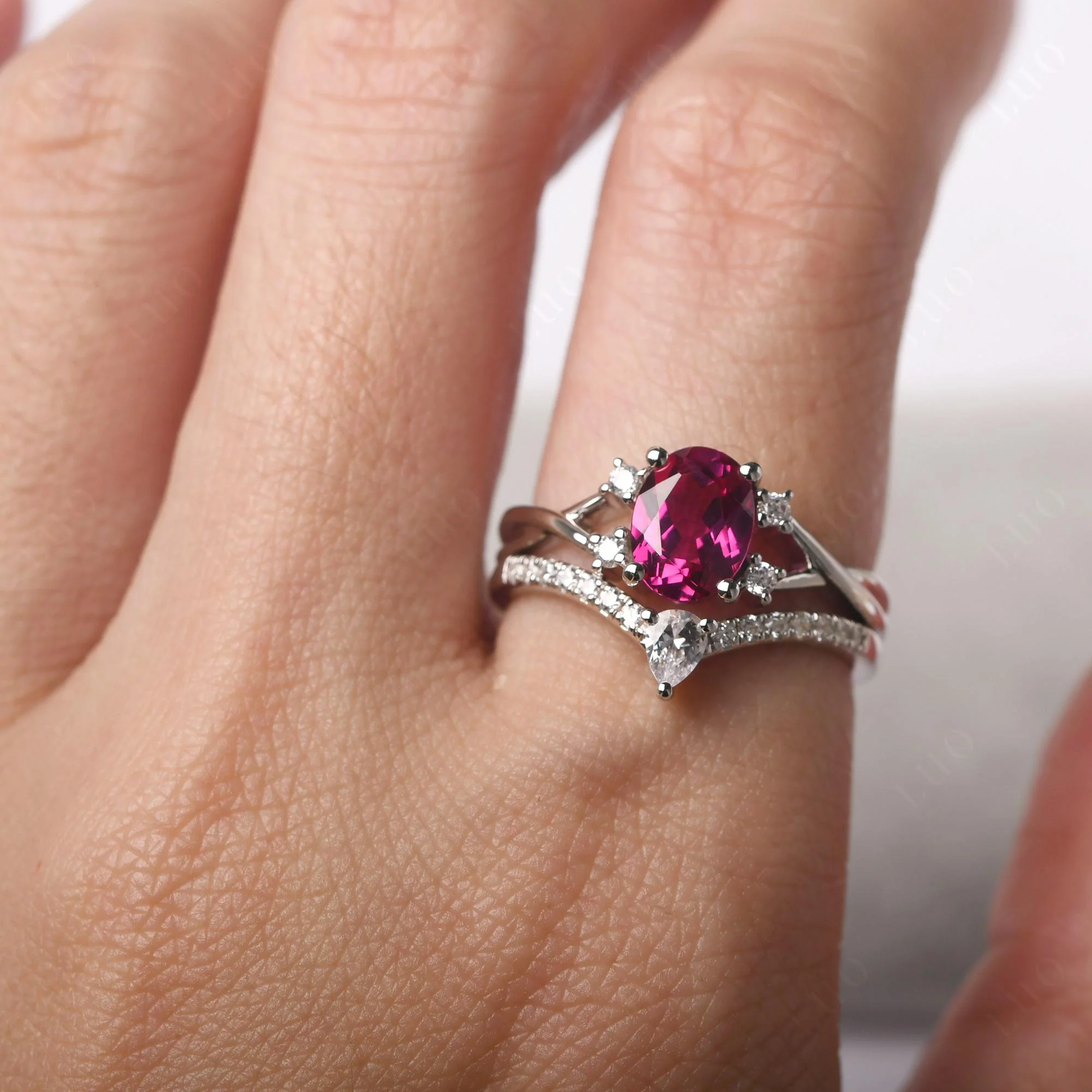 Oval Ruby Wedding Ring Set - Image 33