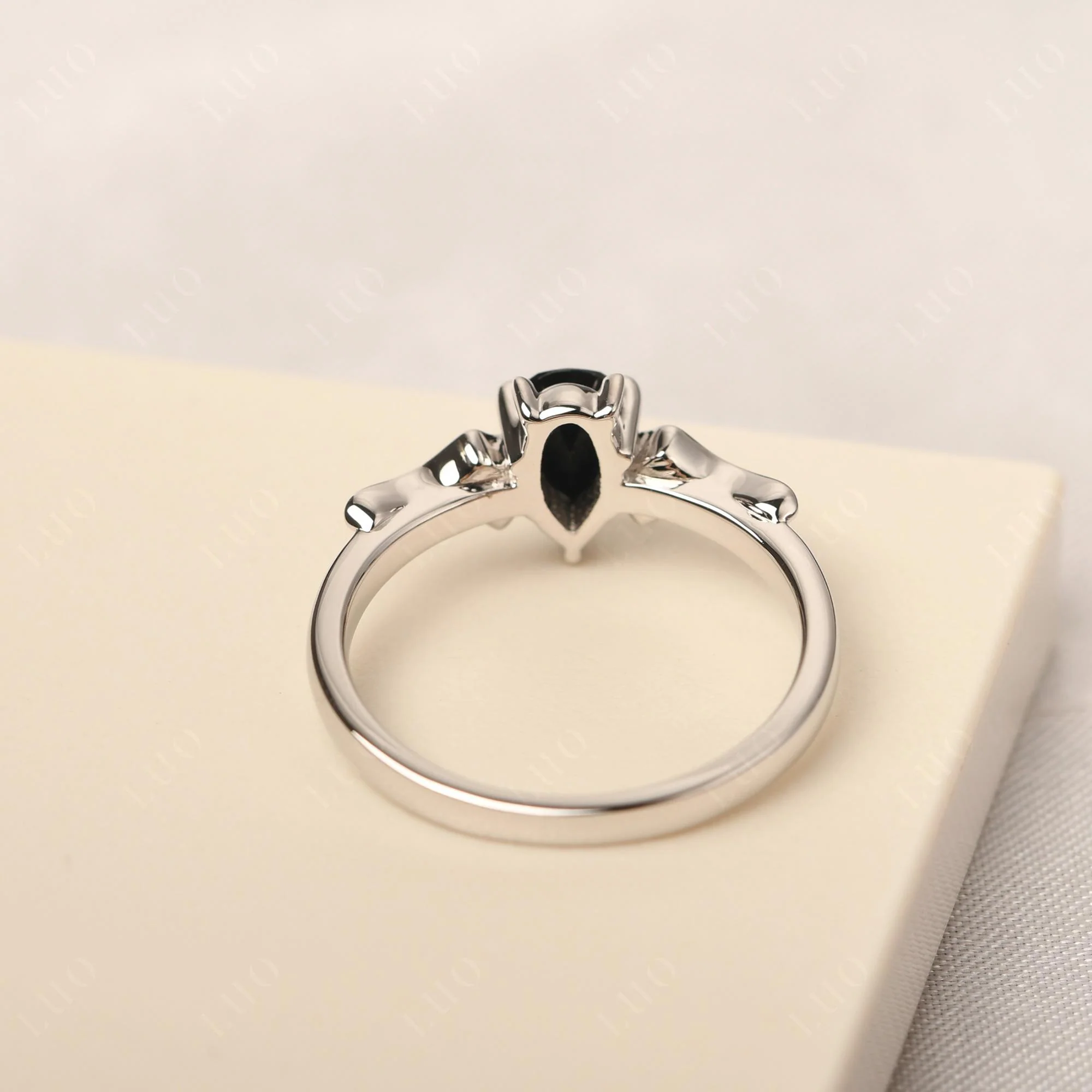 Black Spinel Bat Ring - Image 31
