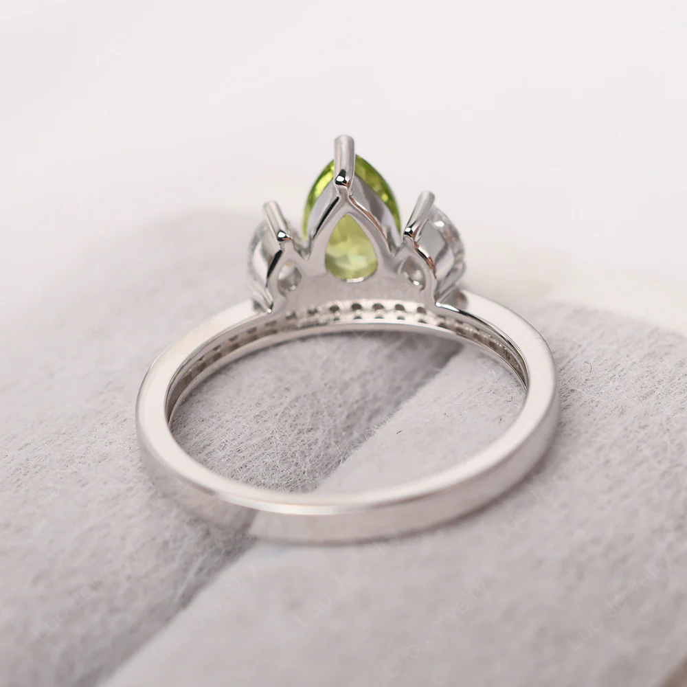 Peridot Pear Cut Crown Ring - Image 3