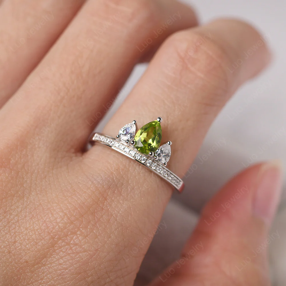 Peridot Pear Cut Crown Ring - Image 5