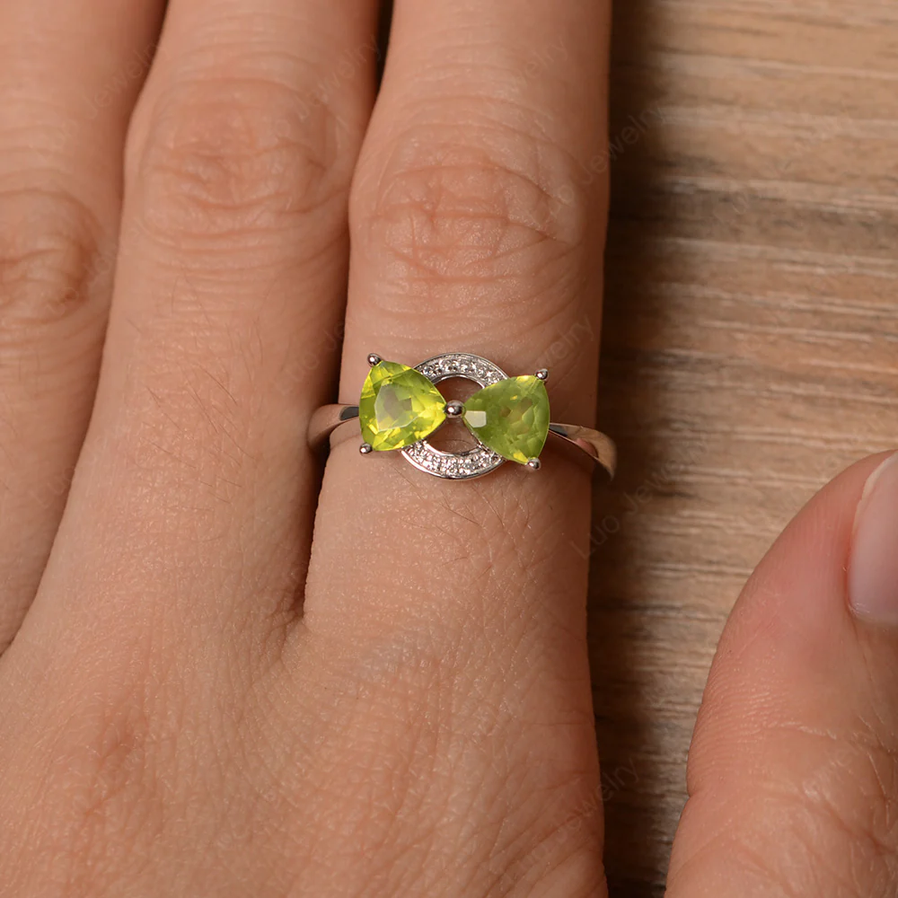 Trillion Cut Peridot Two Stone Ring - Image 4