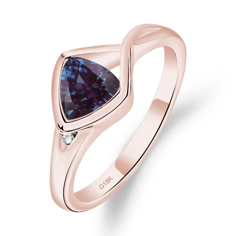 Trillion Cut Simple Alexandrite Ring - Image 3