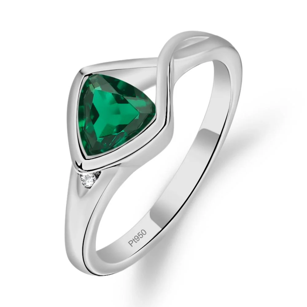 Trillion Cut Simple Emerald Ring - Image 9