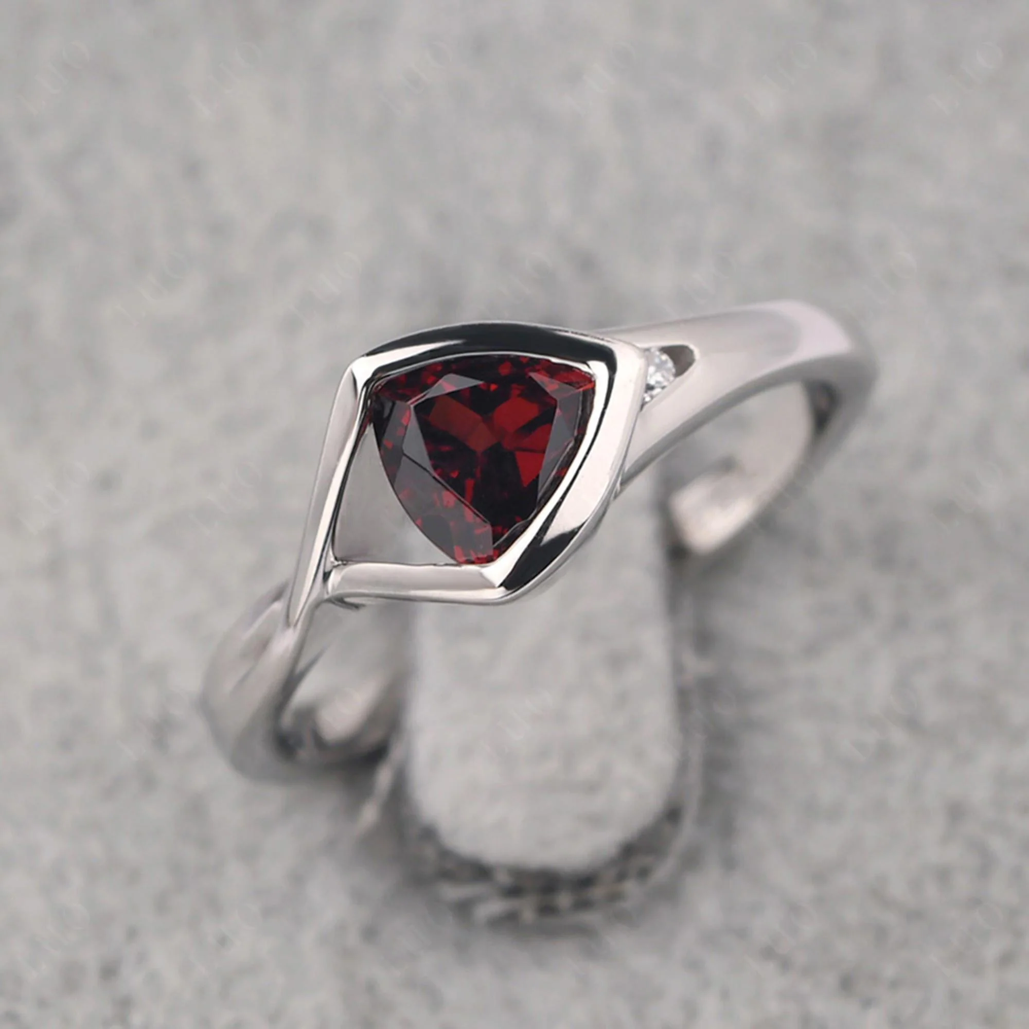 Garnet Arrowhead Ring - Image 11