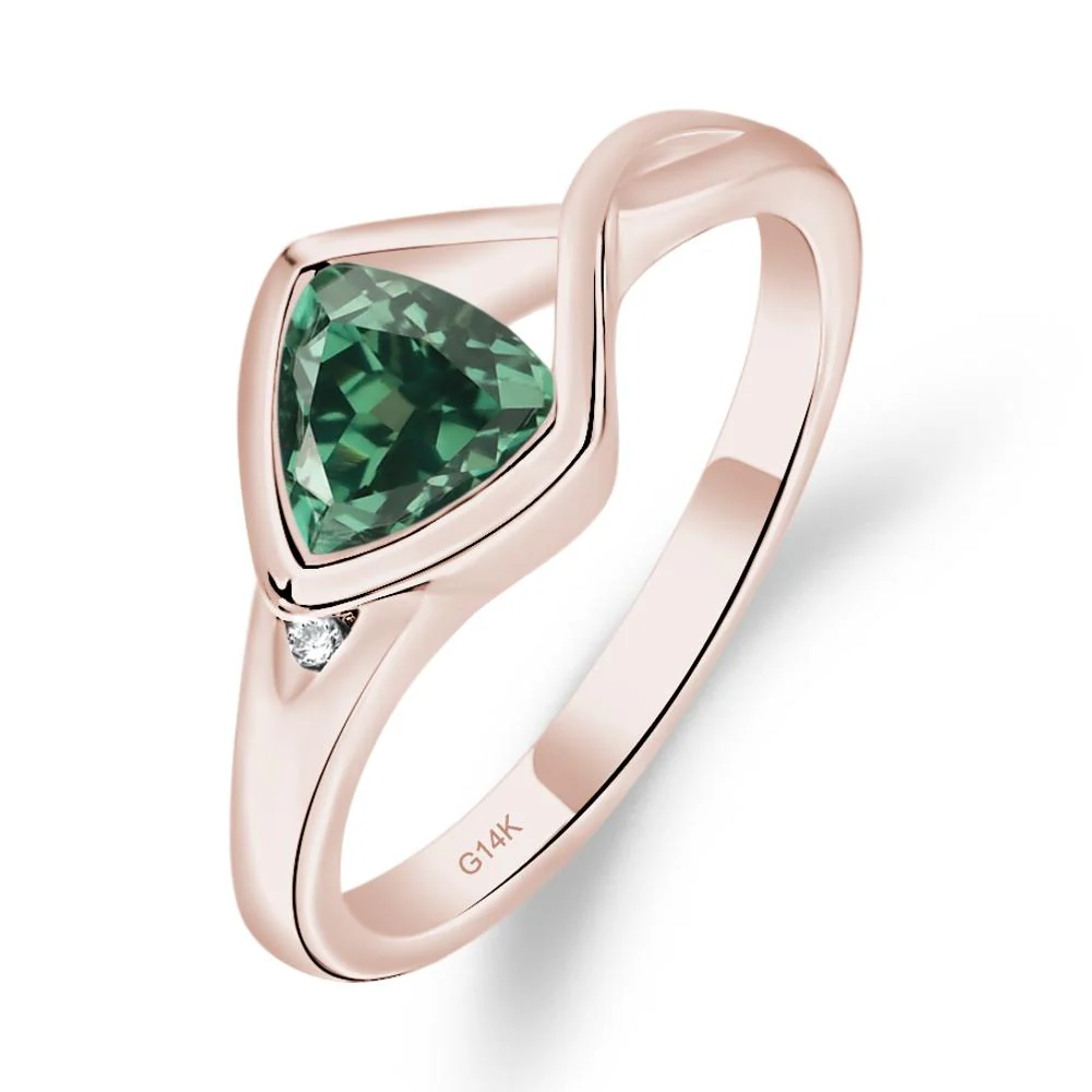 Trillion Cut Simple Green Sapphire Ring - Image 4