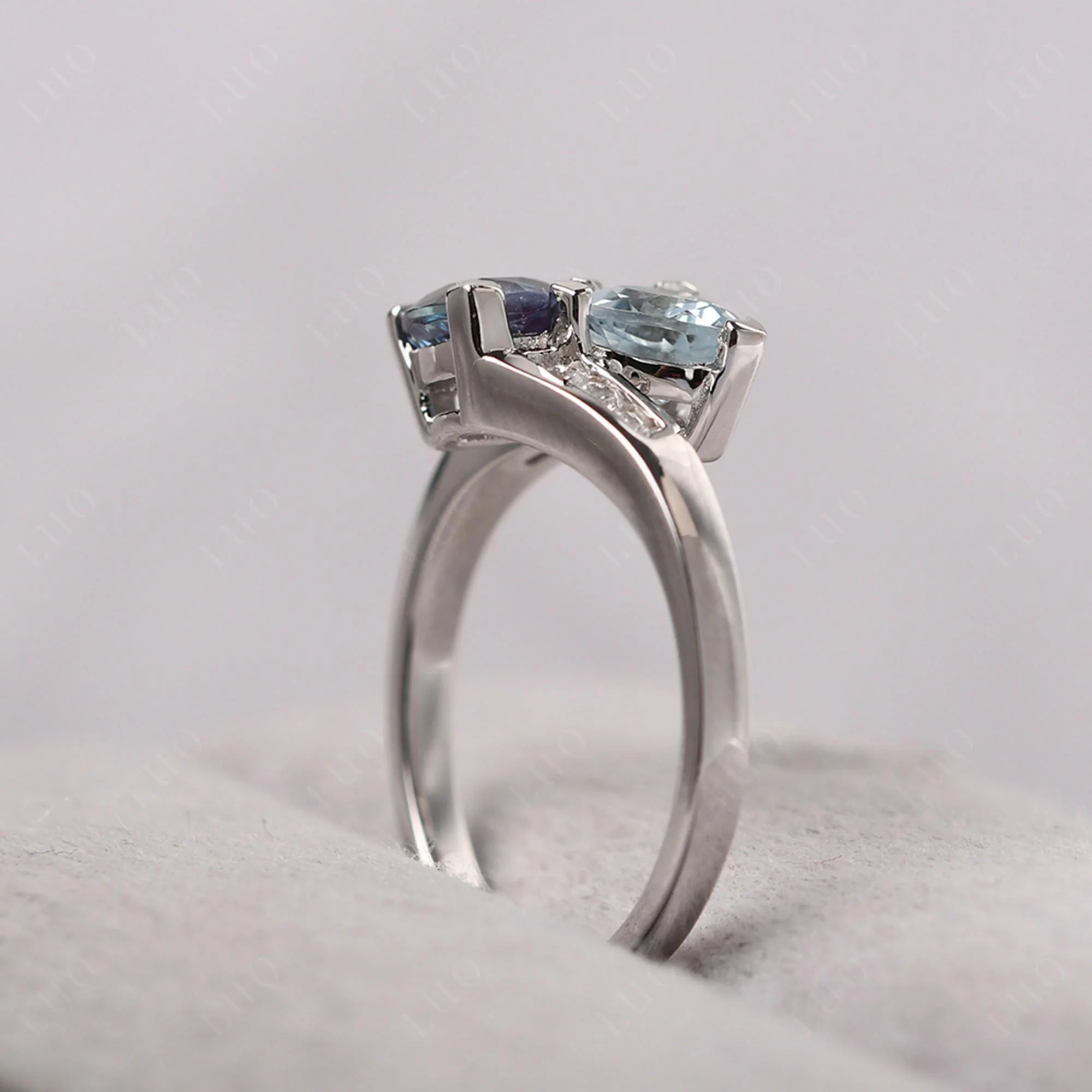 Alexandrite and Aquamarine Bypass Ring - Image 33