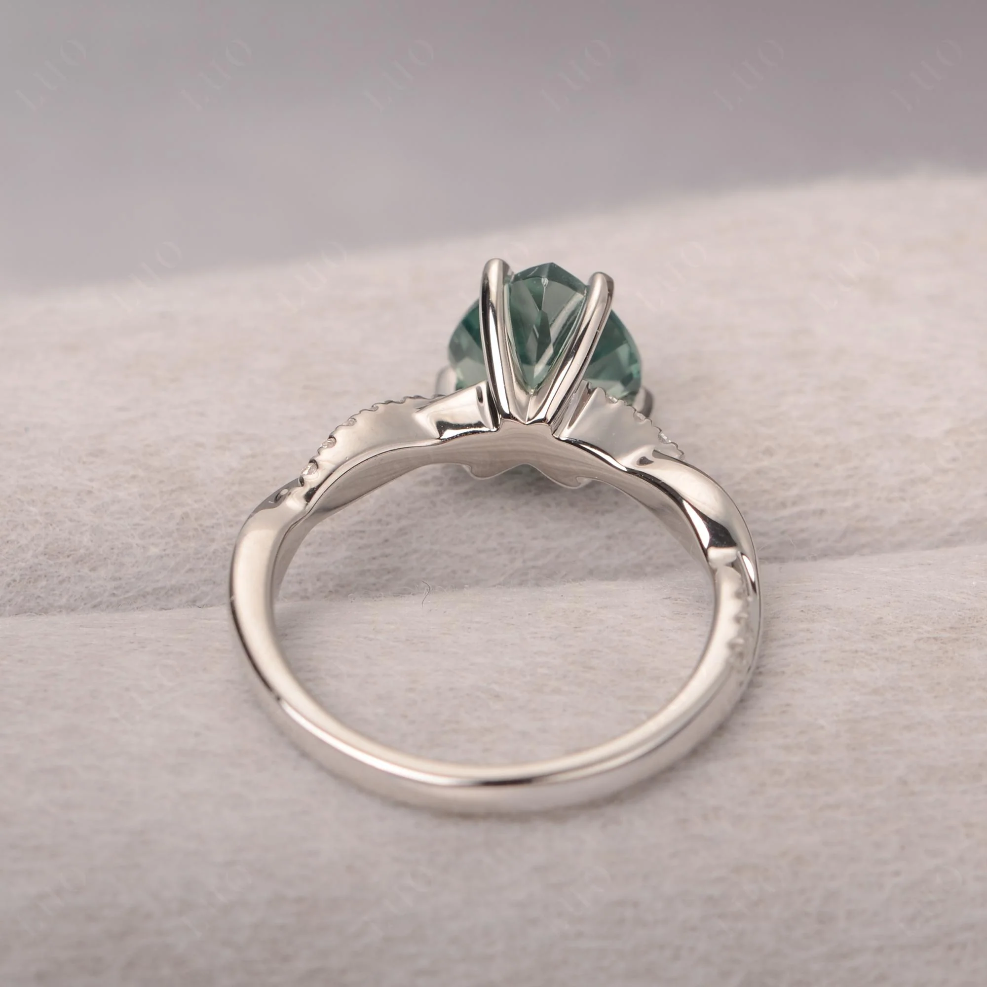 Twisted Heart Shaped Green Sapphire Ring - Image 12