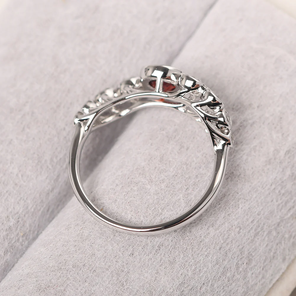 Twisted Multi Stone Garnet Ring - Image 3