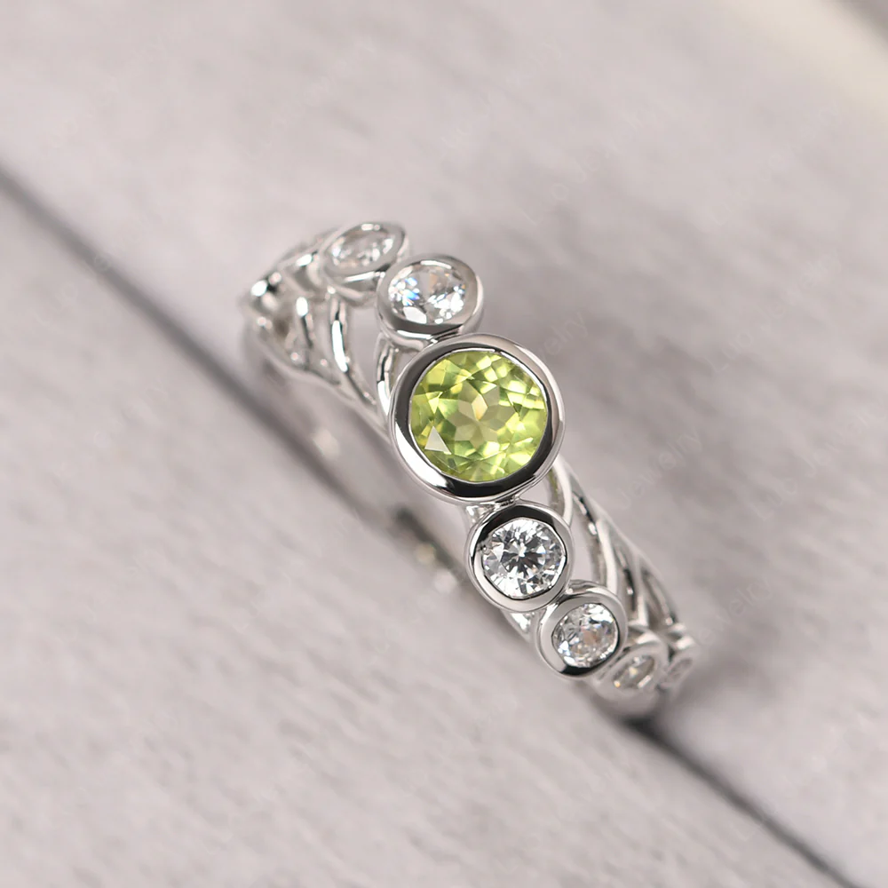 Twisted Multi Stone Peridot Ring
