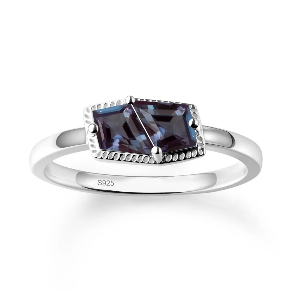 Two Stone Kite Shaped Alexandrite Ring - Image 9