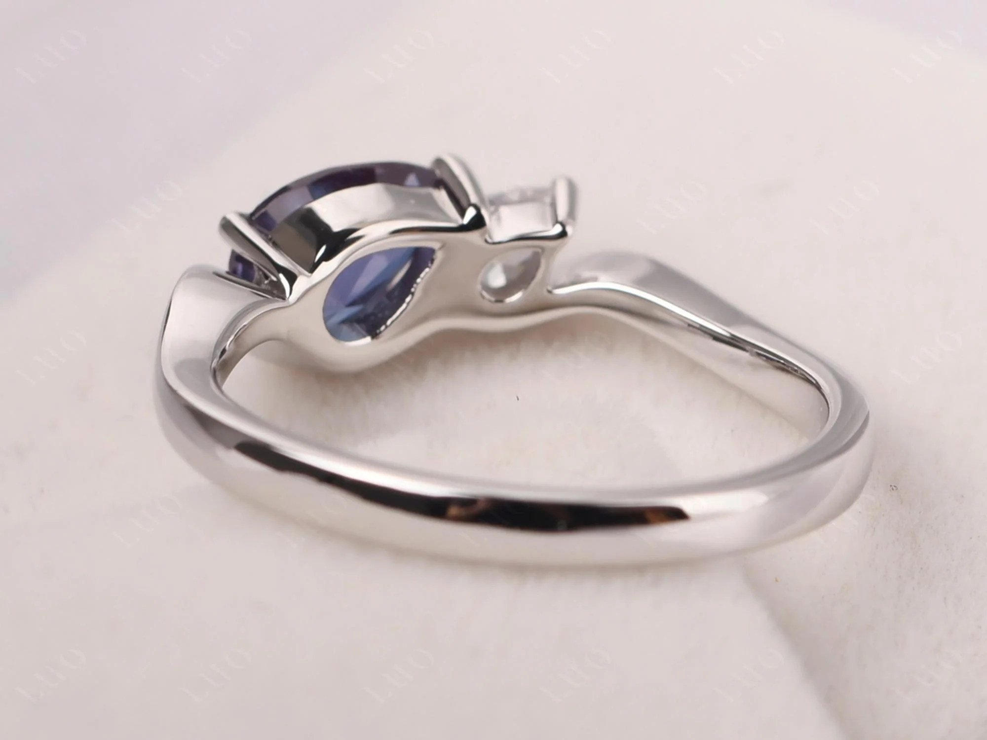 Unique 2 Stones Alexandrite Mothers Ring - Image 3