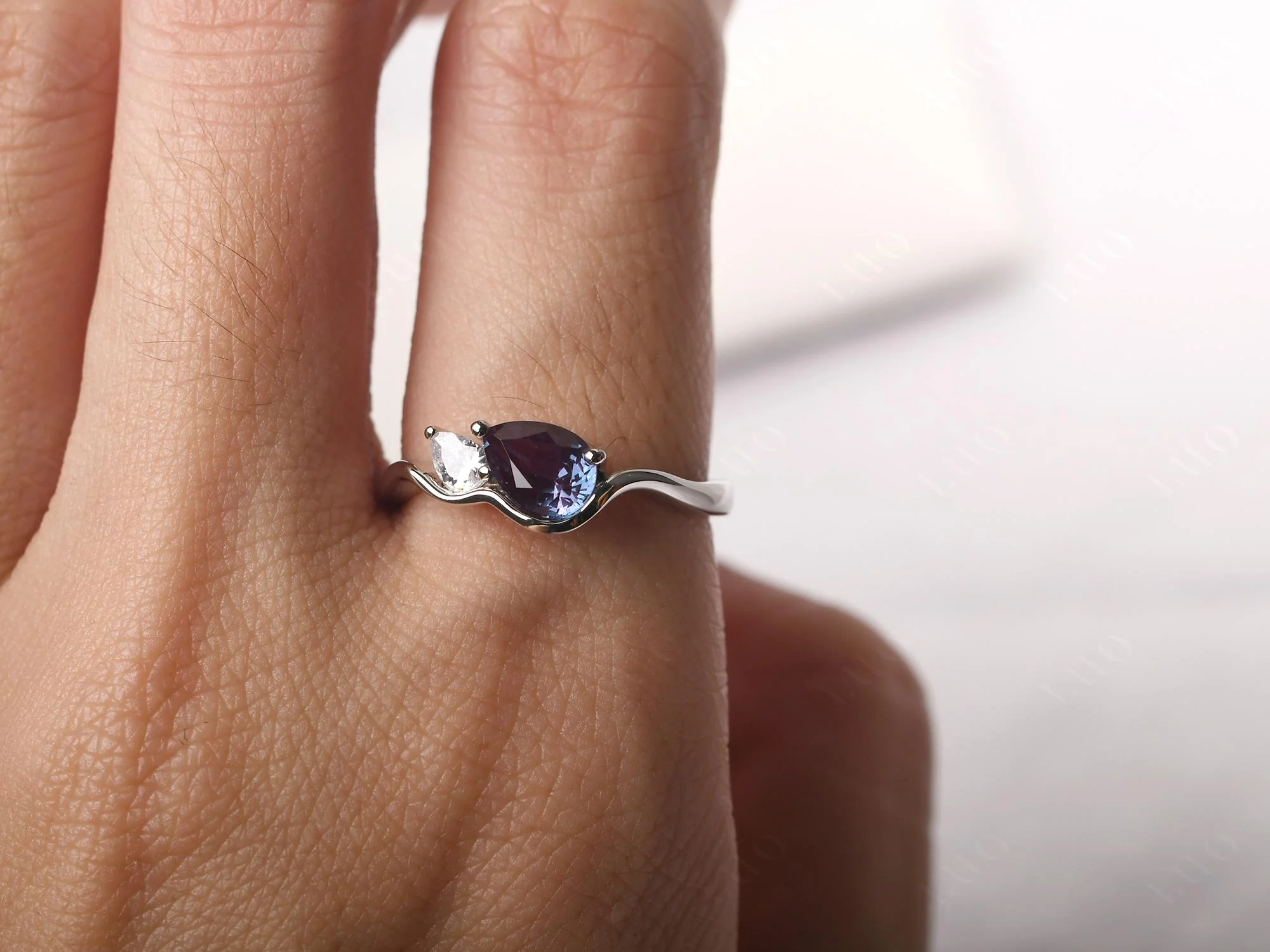 Unique 2 Stones Alexandrite Mothers Ring - Image 5