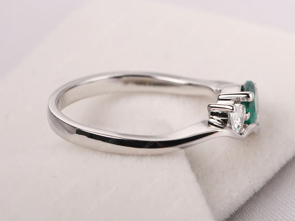 Unique 2 Stones Emerald Mothers Ring - Image 4
