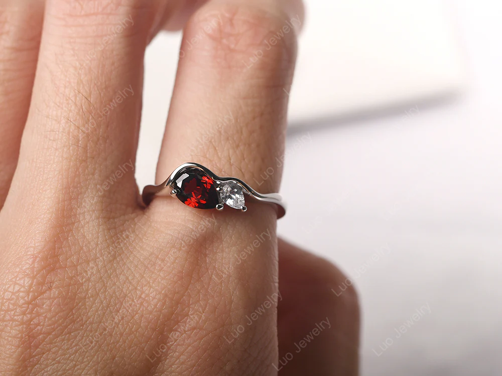 Unique 2 Stones Garnet Mothers Ring - Image 5