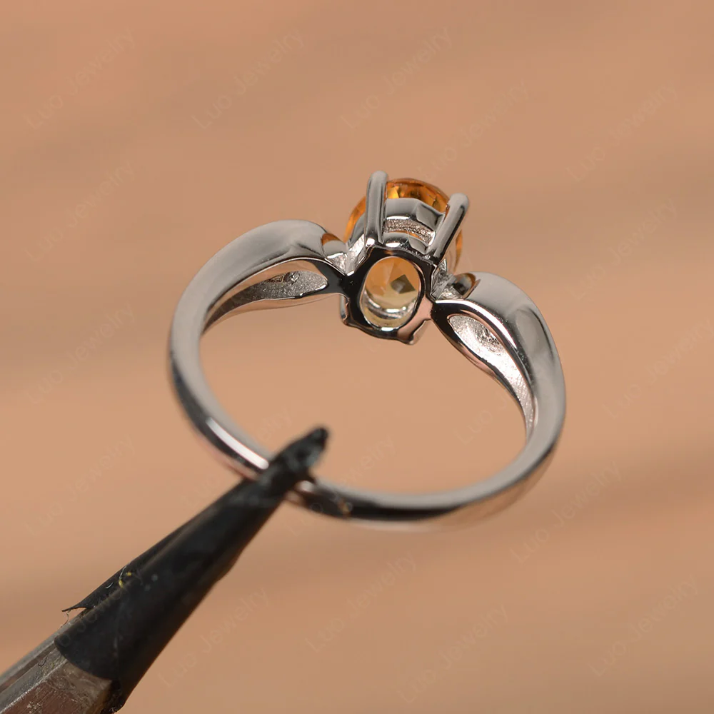 Unique Oval Cut Citrine Ring - Image 3
