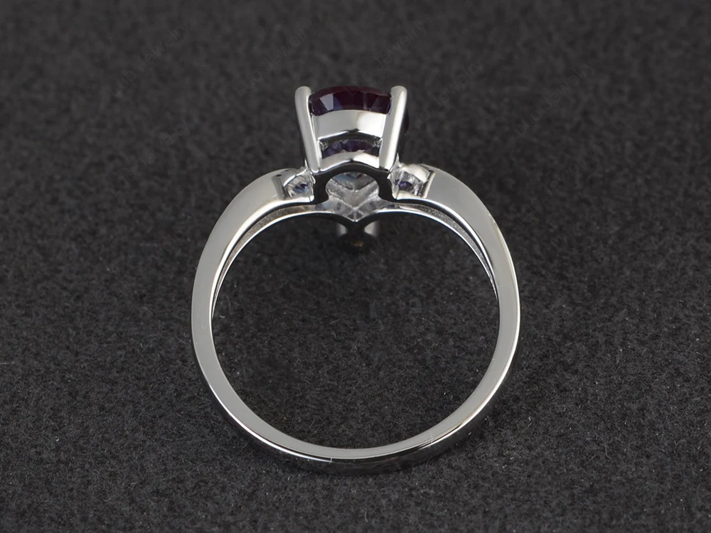 Unique Pear Shaped Alexandrite Ring Art Deco - Image 3