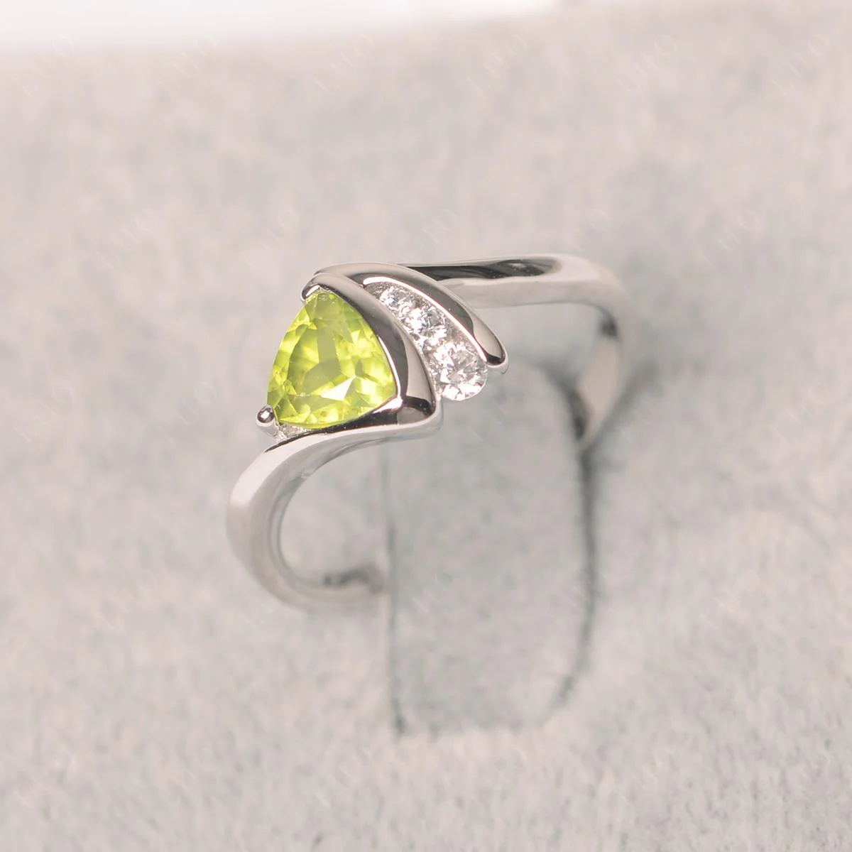Peridot Trillion Cut Engagement Ring - Image 10