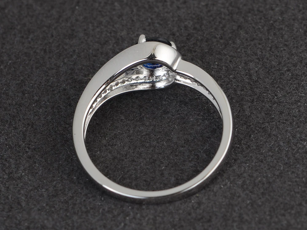 Unique Sapphire Engagement Ring - Image 3