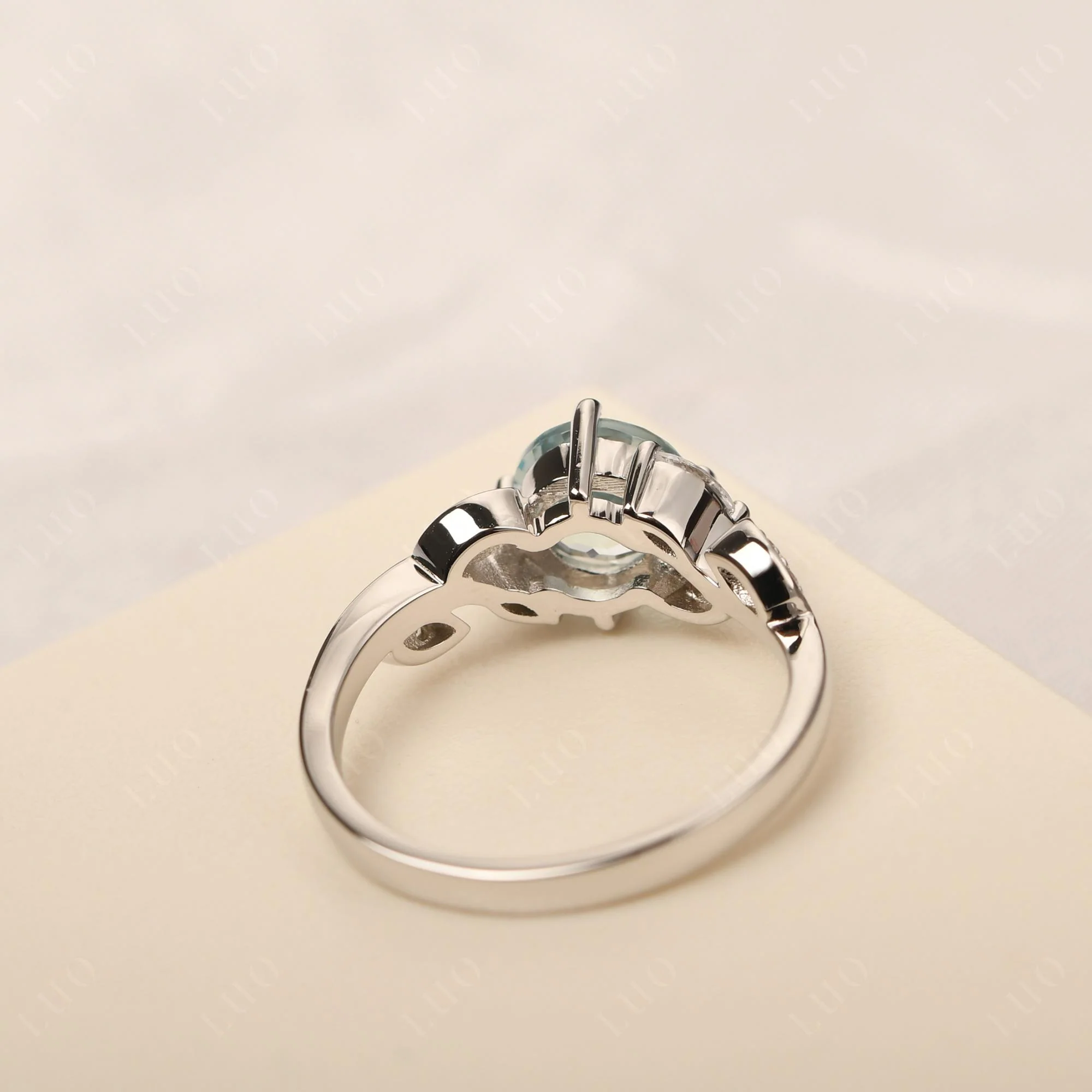 Vine Leaf Aquamarine Engagement Ring - Image 31