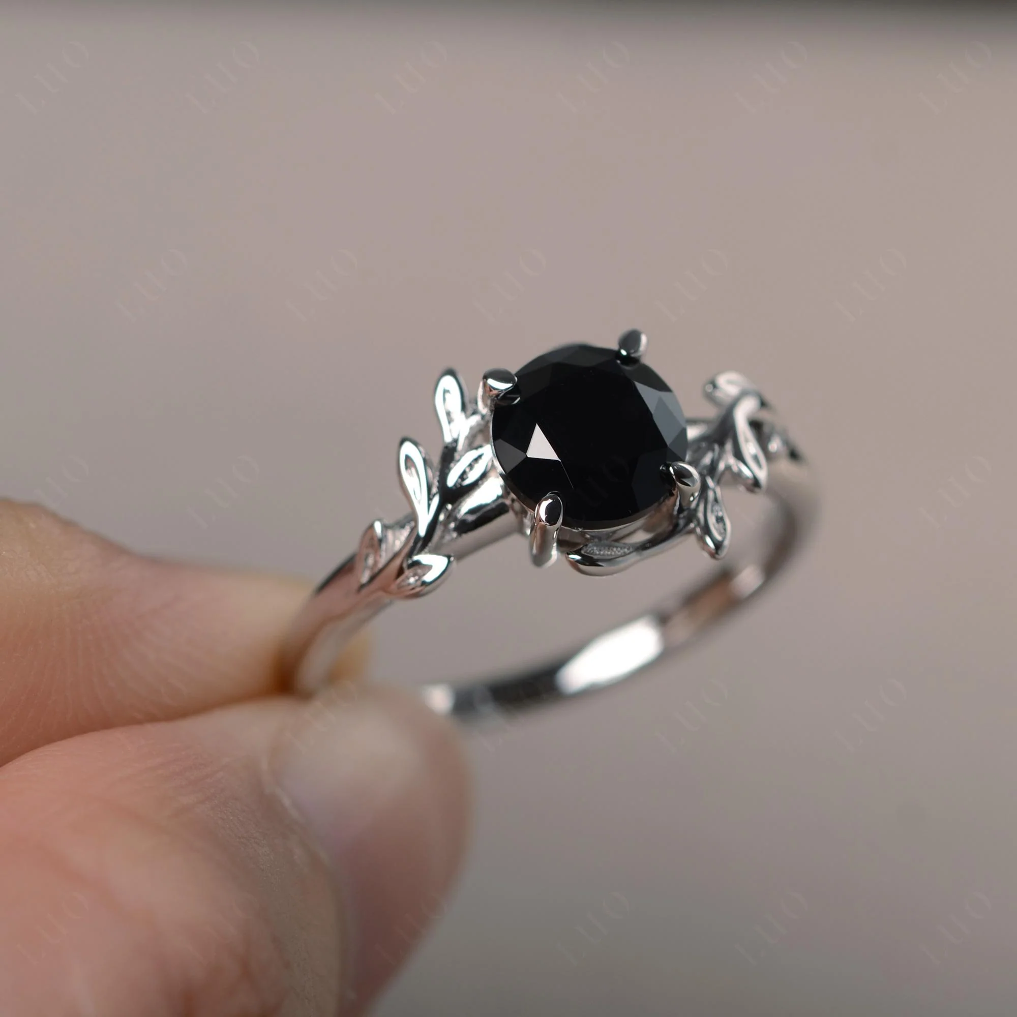 Black Spinel Vine Ring - Image 30