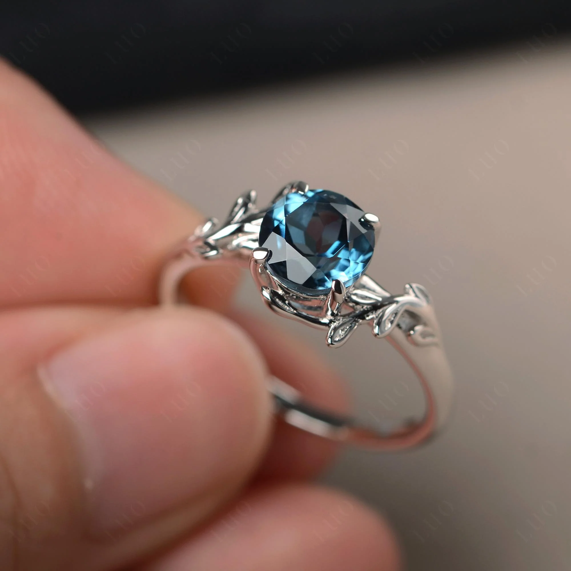 London Blue Topaz Leaf and Vine Ring - Image 30