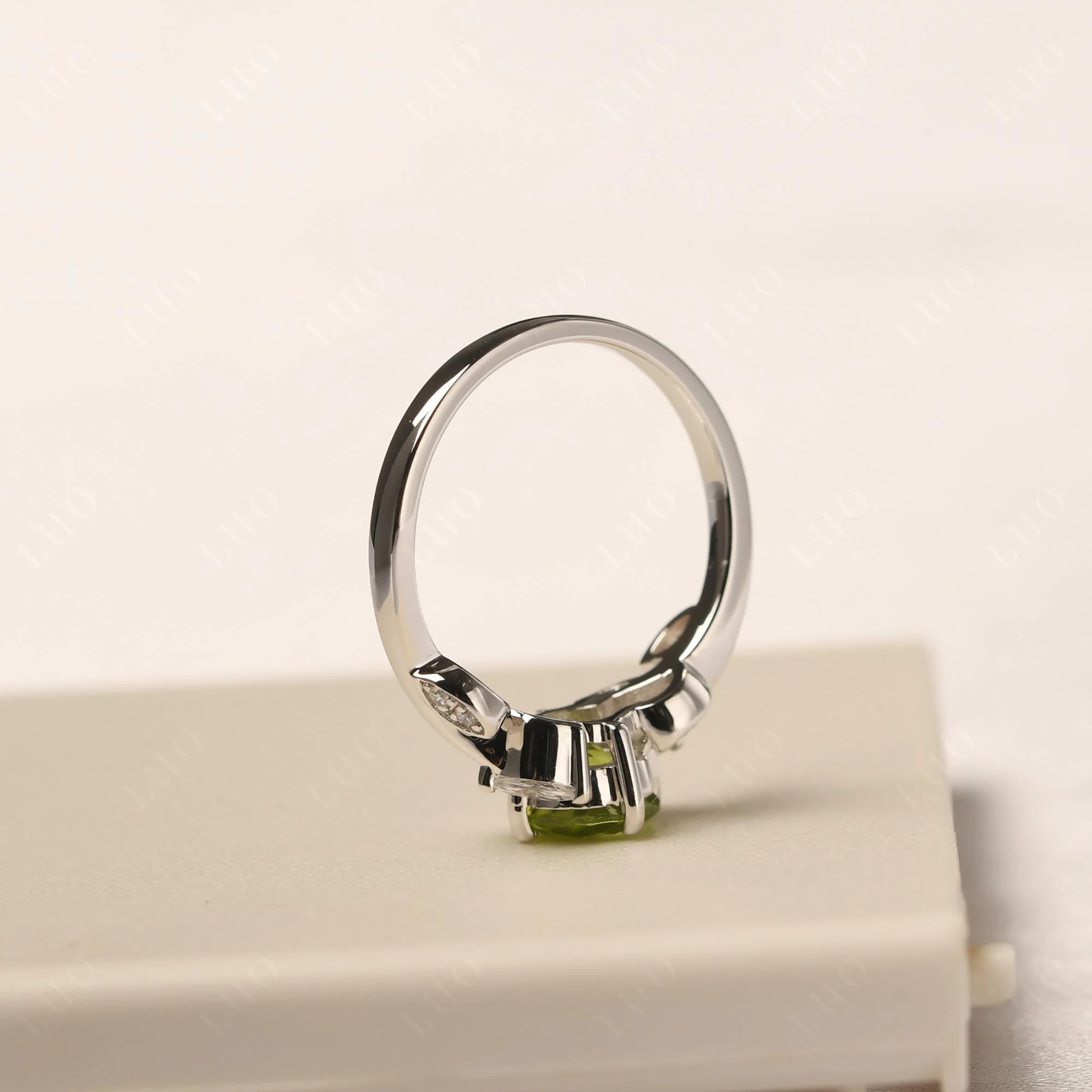 Vine Leaf Peridot Engagement Ring - Image 32