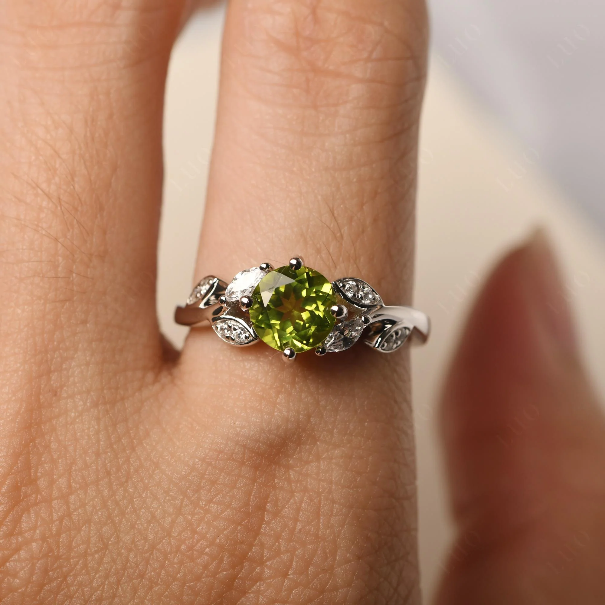 Vine Leaf Peridot Engagement Ring - Image 33