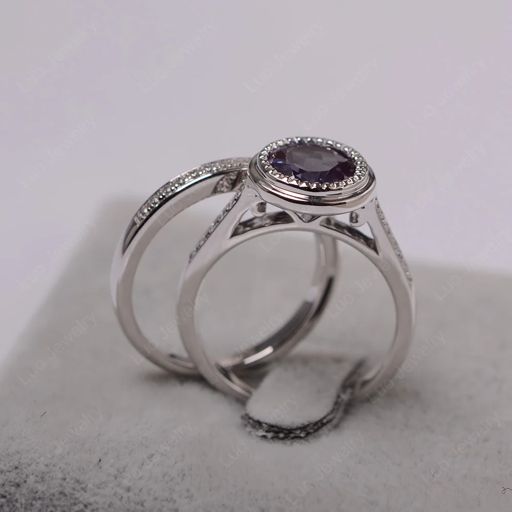 Vintage Style Alexandrite Bridal Rings Set - Image 3