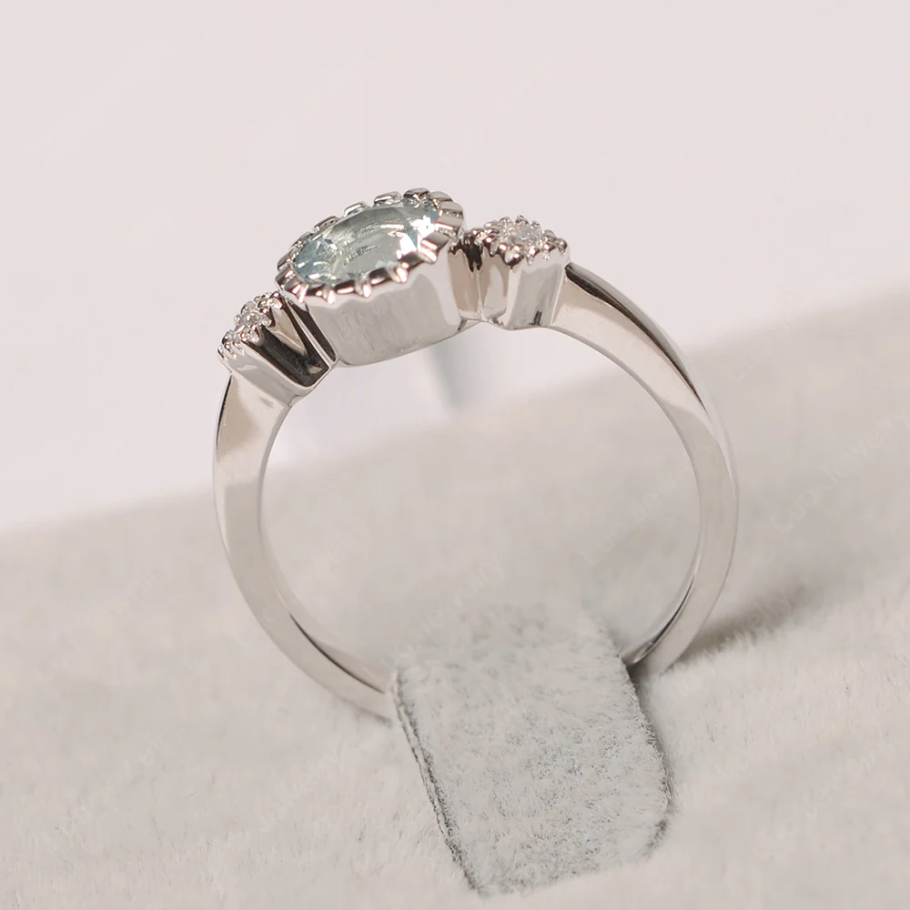Vintage Aquamarine Ring Bezel Set Art Deco - Image 2