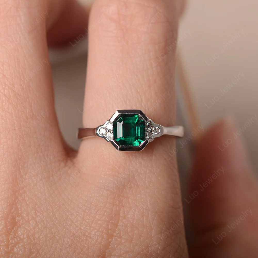Vintage Asscher Cut Emerald Ring - Image 5