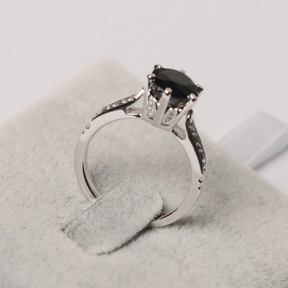 Round Black Spinel Cathedral Setting Ring - Image 5