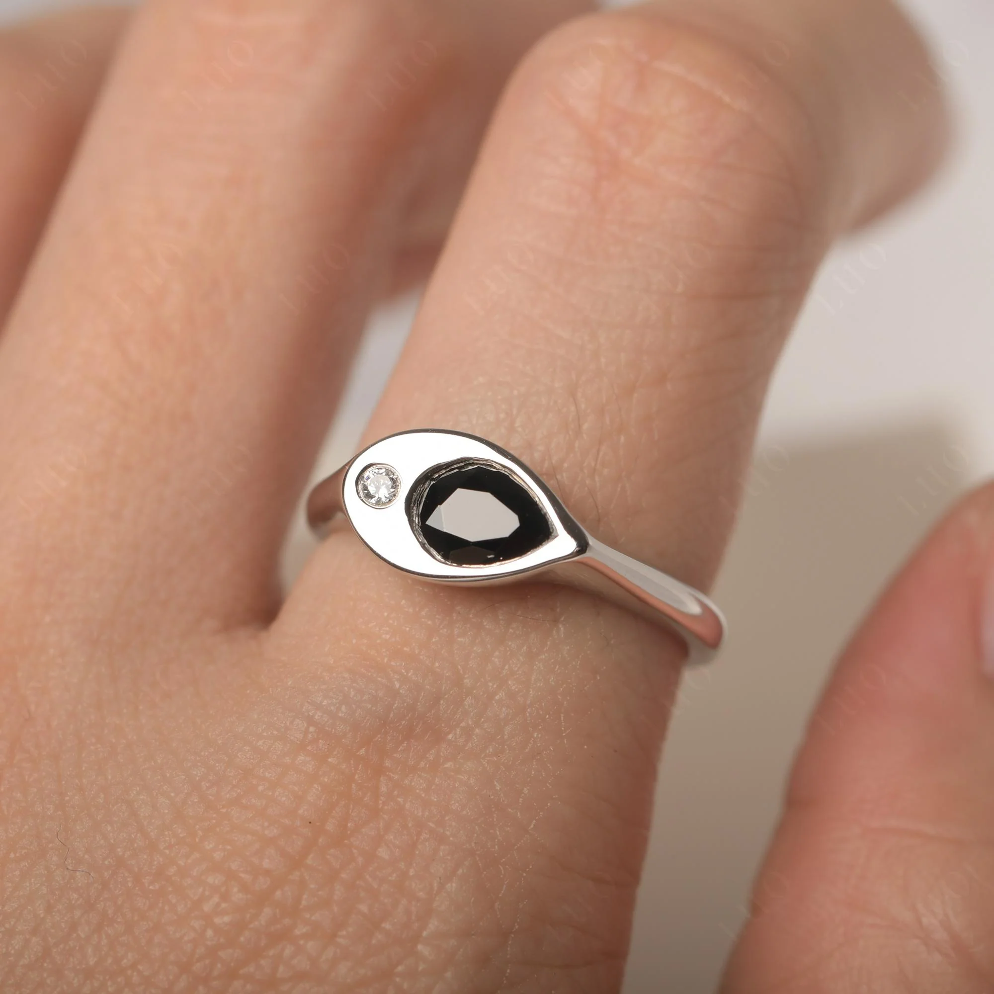 Black Spinel Unique Engagement Ring - Image 14