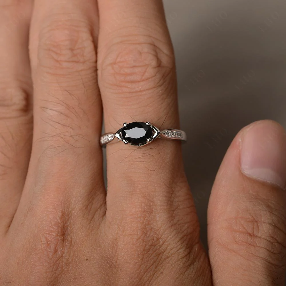 Black Spinel Horizontal Oval Ring - Image 13