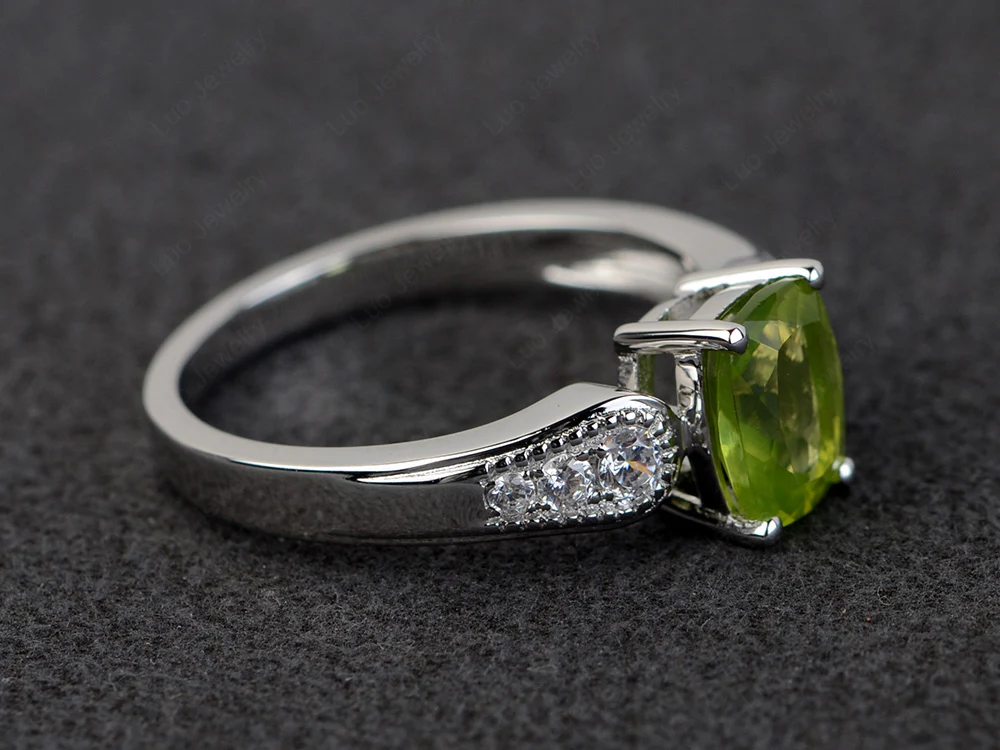Vintage Peridot Engagement Ring - Image 2