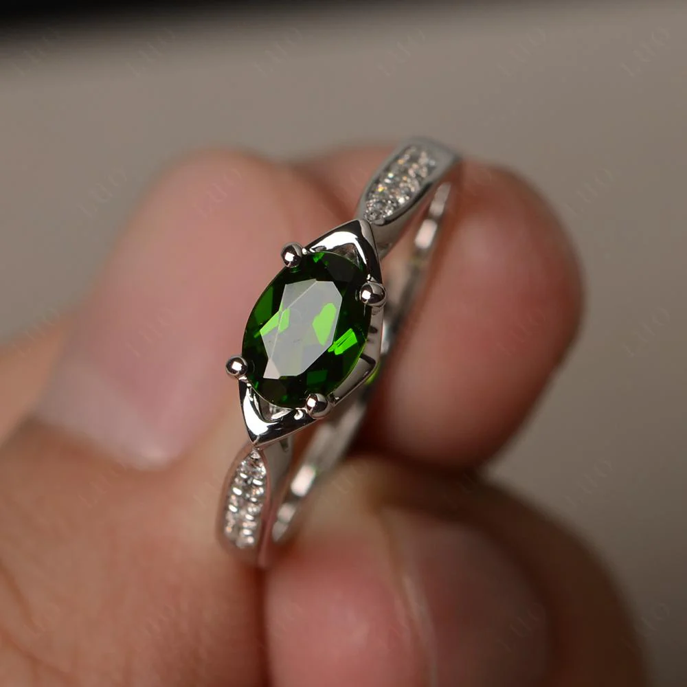 Diopside Horizontal Oval Ring - Image 10