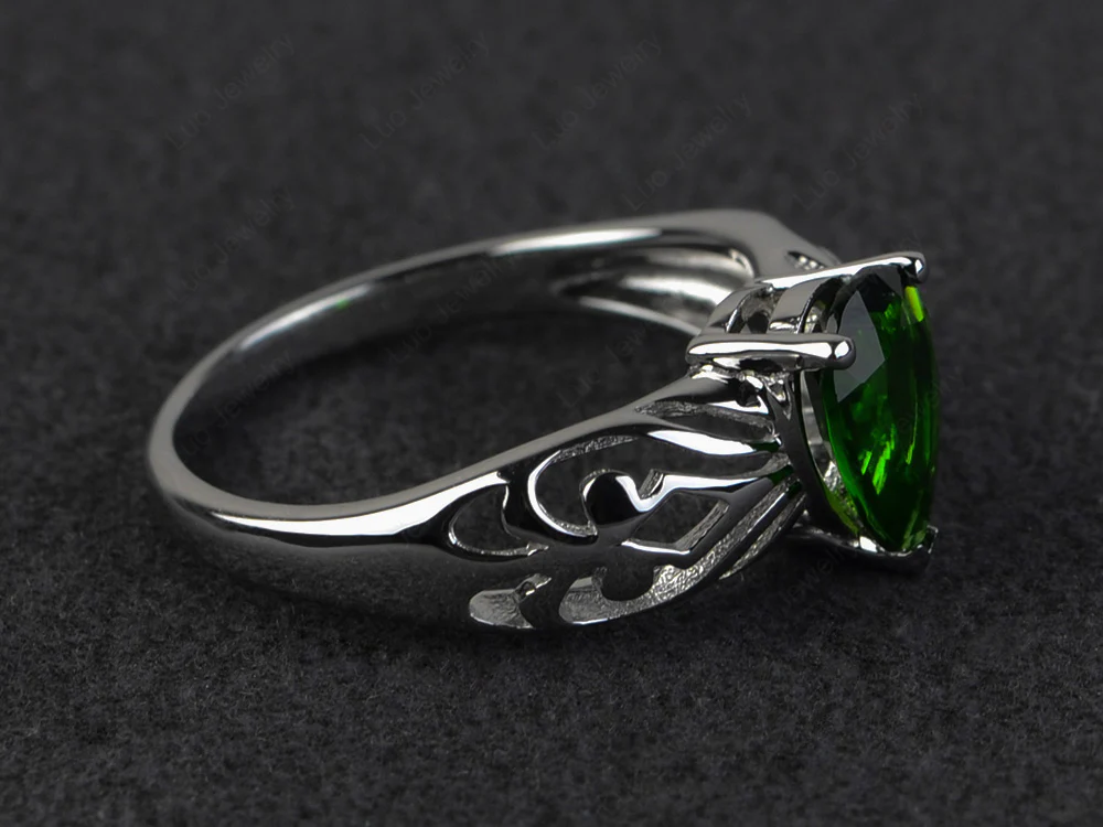 Pear Shaped Diopside Hollow Out Ring - Image 2
