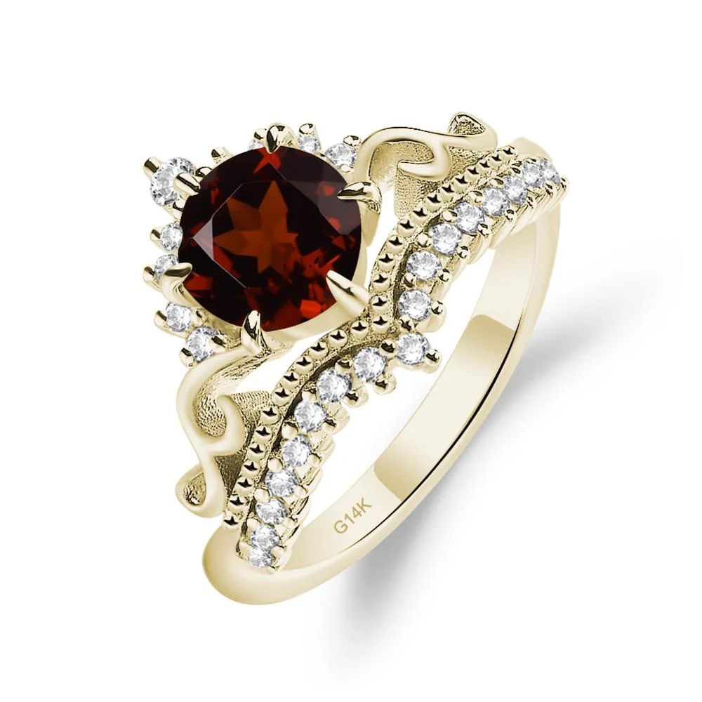 Vintage Garnet Cocktail Ring - Image 4