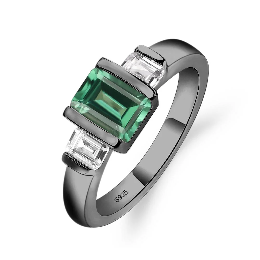 Green Sapphire 3 Stone Ring - Image 2